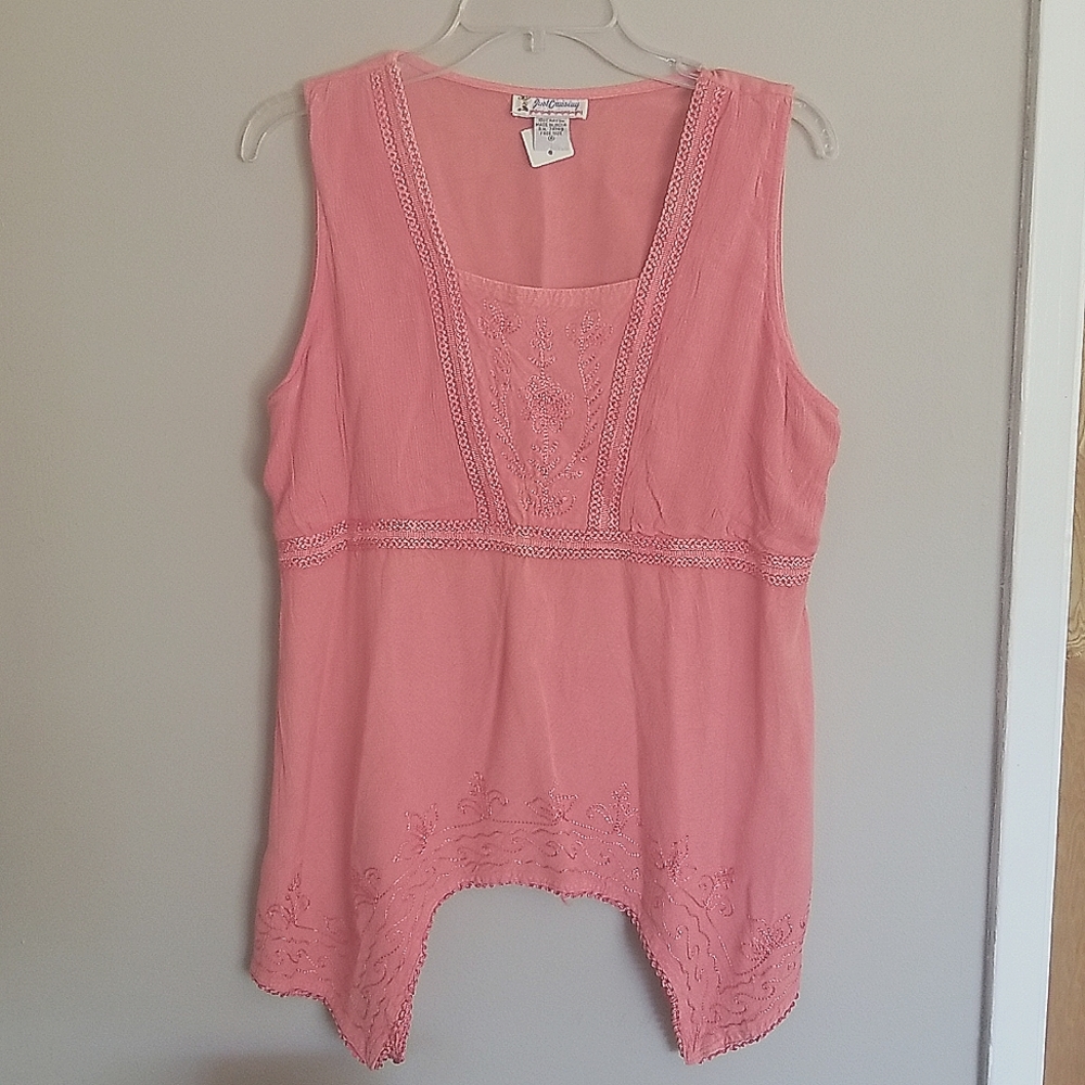 Coral boho top🌻NWT 3/$30